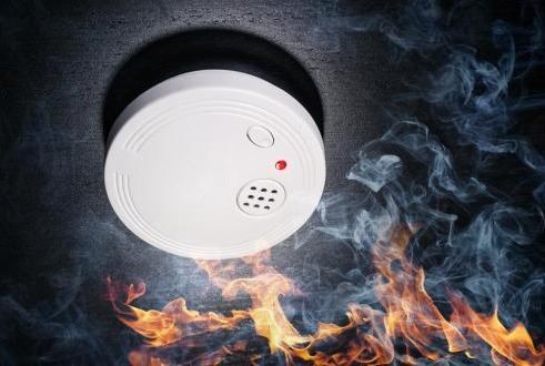 fire-alarm-vs-smoke-detector